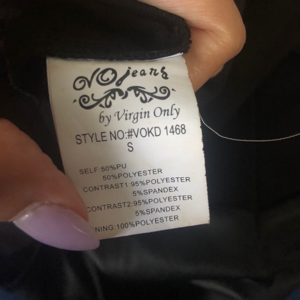 Black Fitted Dress - Picture 5 of 6